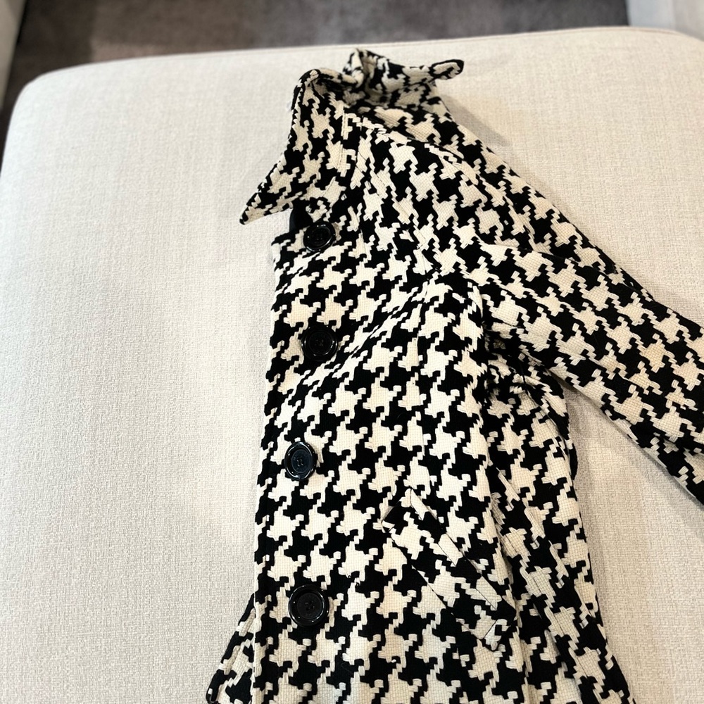 Michael Michael Kors White Black Textured